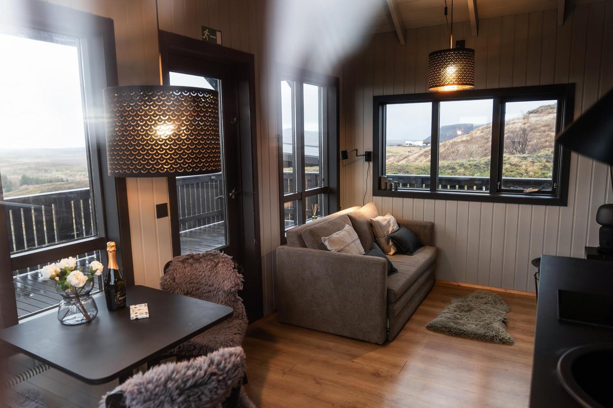Cozy Cabin Near Golden Circle With Panoramic Views موسفلسبير المظهر الخارجي الصورة